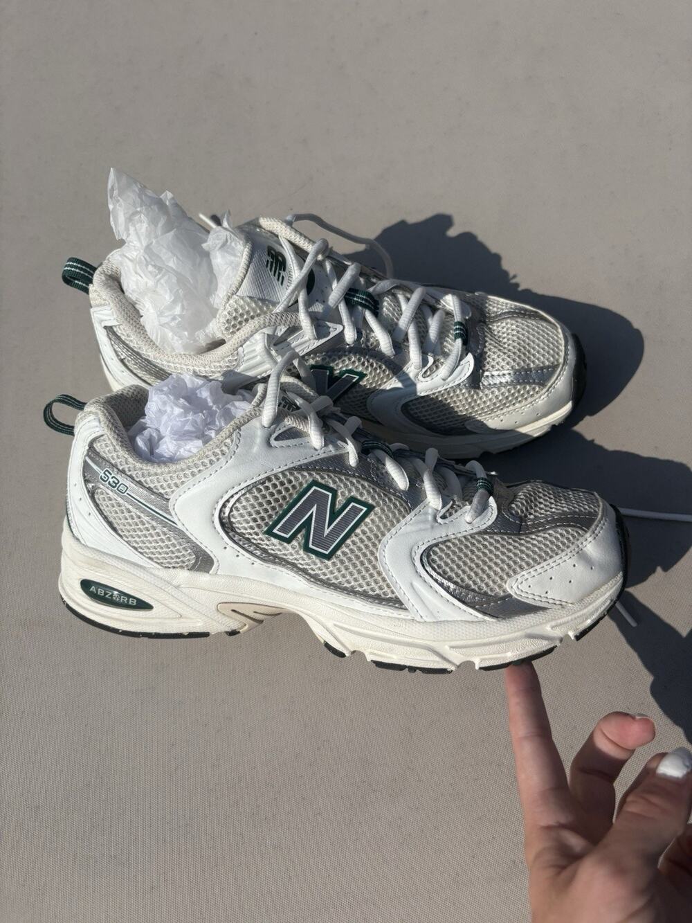 New Balance 530 White/Green Mesh Sneakers Women’s Size 8.5